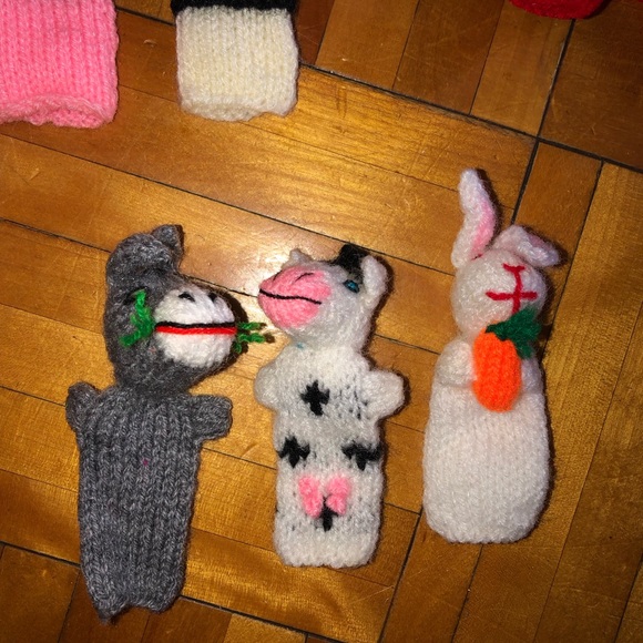 NWOT 12 Colorful Finger crochet Puppet Set for Kids + 1 rhino - Picture 7 of 8